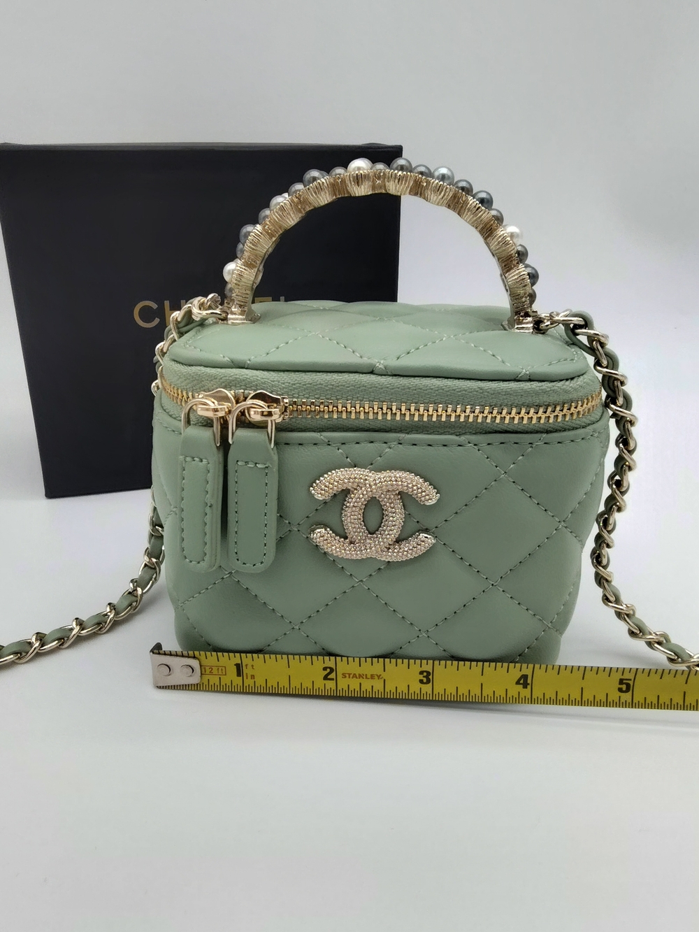 CHANEL Mint Green Vanity Bag Pearl Handle Quilted CC Crossbody Rare NIB GWP - Picture 9 of 14
